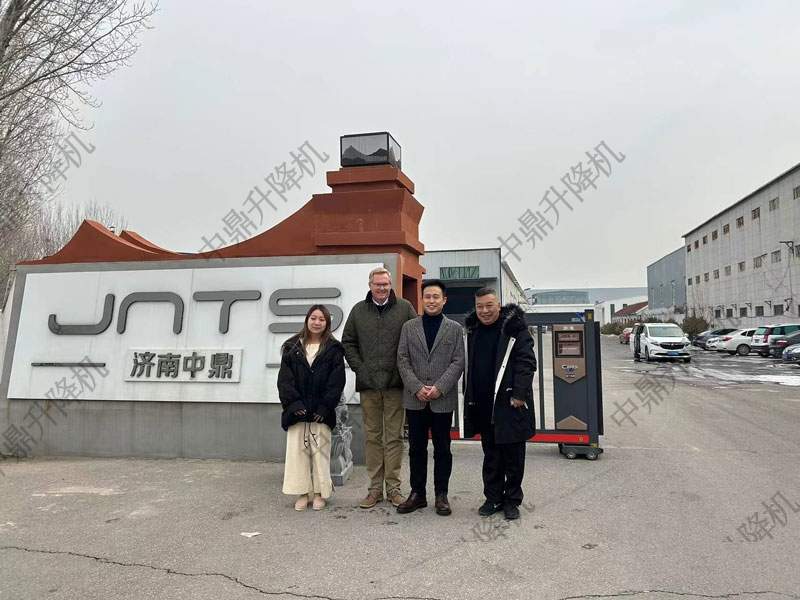 海外客户实地考察生产流程，深化合作共筑舞台机械新未来(图3)