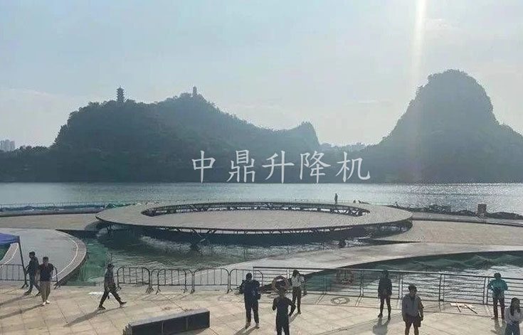 升降舞台的机械原理与舞台魔术，揭秘空间叙事背后的科技艺术(图3)