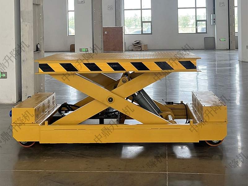 全向AGV与剪叉升降融合,破解工业物流空间与高度难题(图1) 全向AGV与剪叉升降融合,破解工业物流空间与高度难题(图1)