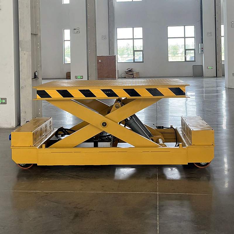 全向AGV与剪叉升降融合，破解工业物流空间与高度难题