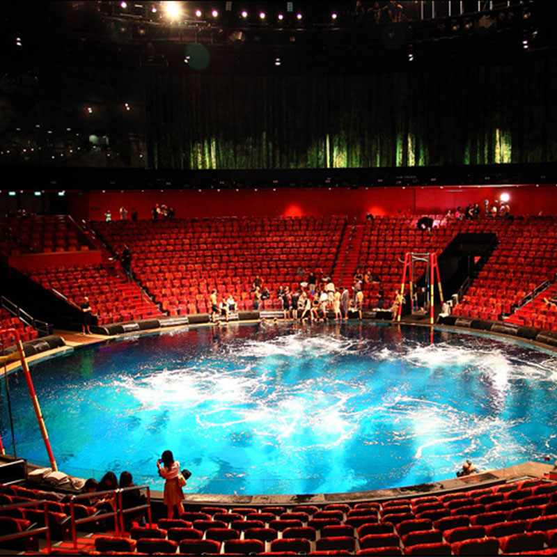 水中升降舞台:揭秘科技与艺术的交融如何创造沉浸式奇迹 水中升降舞台:揭秘科技与艺术的交融如何创造沉浸式奇迹