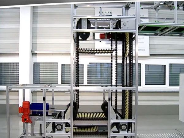 连续式提升机:现代工业物流高效垂直输送解决方案 连续式提升机:现代工业物流高效垂直输送解决方案