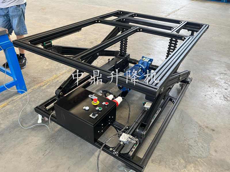 可移动刚性链升降平台：工业搬运的灵活举重解决方案(图2)