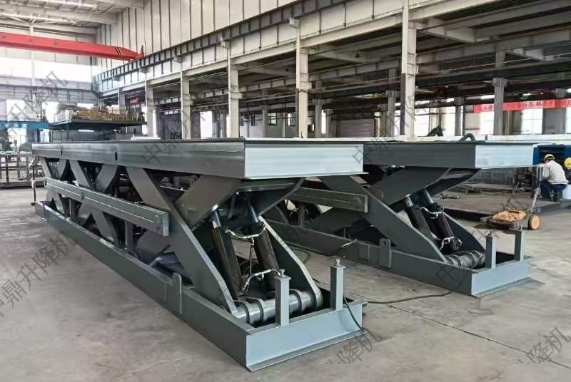 大台面重载剪叉升降平台核心应用：高效解决重型货物垂直运输难题(图2)