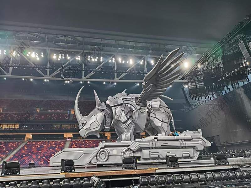 智能行走AGV如何重塑演唱会舞台？揭秘沉浸式表演的硬核移动基石(图1)