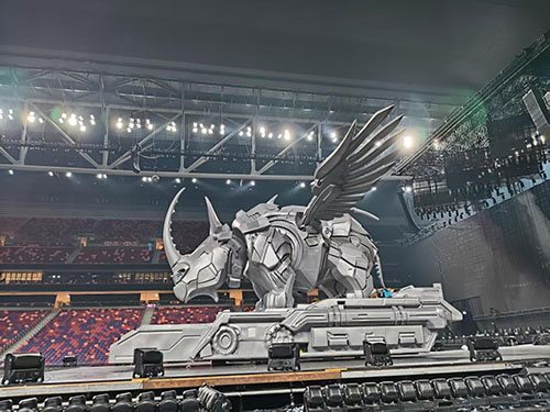 智能行走AGV如何重塑演唱会舞台？揭秘沉浸式表演的硬核移动基石