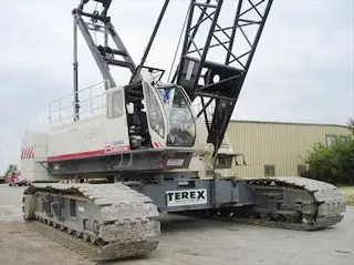 165吨级高性能起重机技术解析，兼具高效稳定与安全操作优势