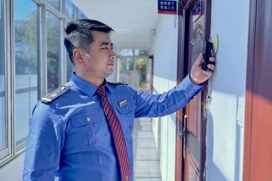 铁路人谢康随队逆袭夺冠，热爱与责任铸就双重精彩(图5)