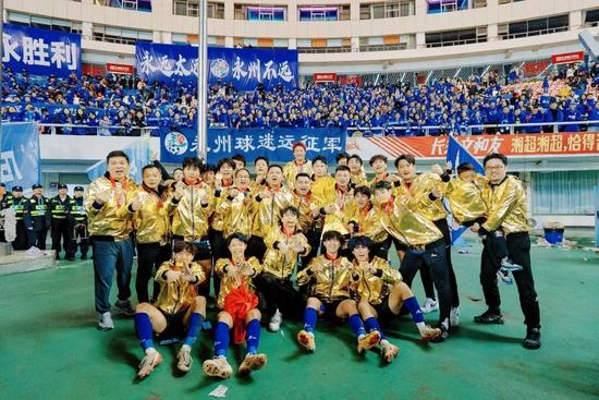 铁路人谢康随队逆袭夺冠，热爱与责任铸就双重精彩(图12)