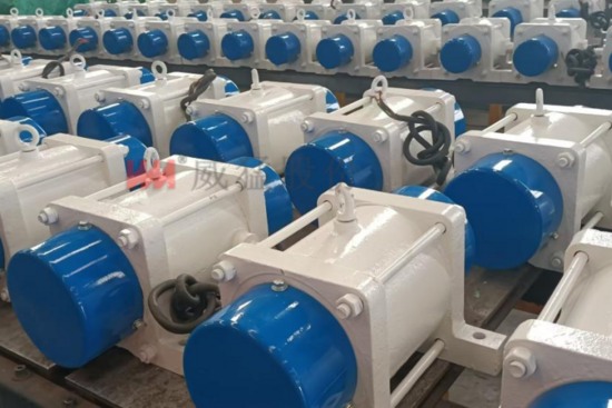 如何正确选择振动电机？高效激振源的核心优势与应用解析(图3)