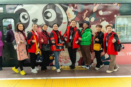 铁路客运服务升级:便捷出行与温情体验共筑幸福旅程(图7) 铁路客运服务升级:便捷出行与温情体验共筑幸福旅程(图7)