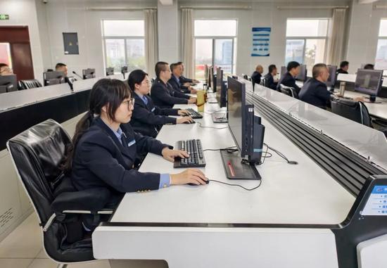 00后女动态检车员崭露头角，半年内屡获佳绩展硬核担当(图5)