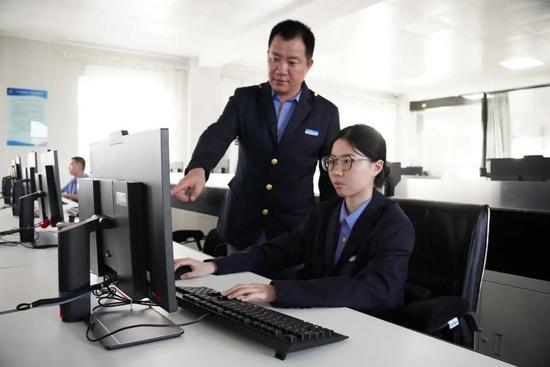 00后女动态检车员崭露头角，半年内屡获佳绩展硬核担当(图9)