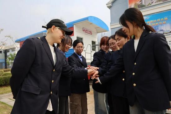 00后女动态检车员崭露头角，半年内屡获佳绩展硬核担当(图10)