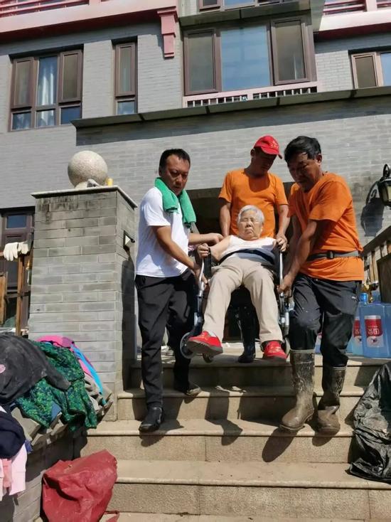 社区一老一小服务建设路径探索:从政策到落地(图2) 社区一老一小服务建设路径探索:从政策到落地(图2)