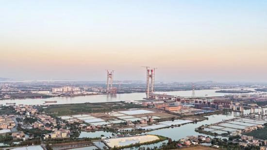 深江铁路公铁大桥主塔封顶，大湾区东西岸将实现快速互通(图4)