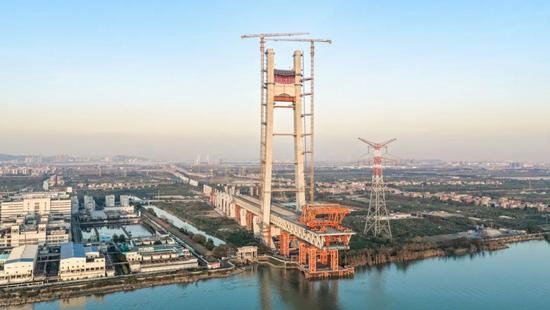 深江铁路公铁大桥主塔封顶，大湾区东西岸将实现快速互通(图7)