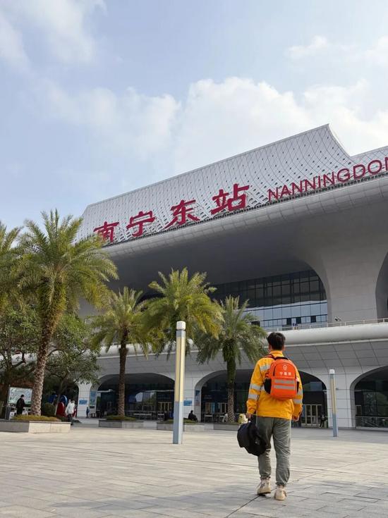 铁路人的年度车站记忆：那些关于坚守、成长与归途的故事(图2)