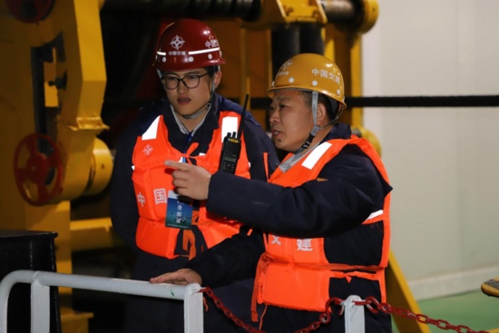 深海钳工管延安：60万颗螺丝零误差背后的工匠精神(图3)