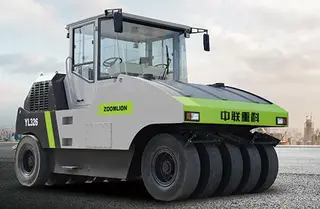 重型压路机性能解析：高效压实与稳定作业的核心优势