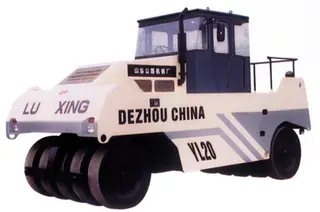 20吨级重型压路机核心参数解析与六大性能优势详解