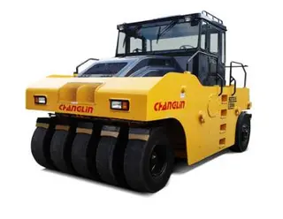 高效节能压路机五大优势解析,适应多场景施工作业 高效节能压路机五大优势解析,适应多场景施工作业