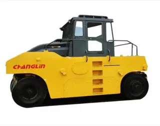 8202-5压路机性能解析:高效稳定与节能维护的施工优势 8202-5压路机性能解析:高效稳定与节能维护的施工优势