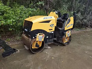 思拓瑞克ST3000压路机参数解析，高效精准压实解决方案