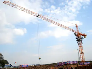 QTZ125F起重机性能优势及关键参数解析