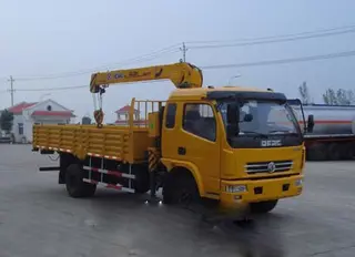 高效安全大吨位起重机提升重型作业效率