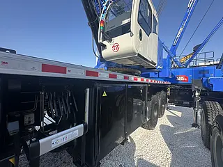 55吨级汽车起重机性能解析,高效吊装作业的可靠伙伴 55吨级汽车起重机性能解析,高效吊装作业的可靠伙伴