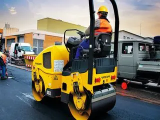 沃尔沃 DD22 压路机